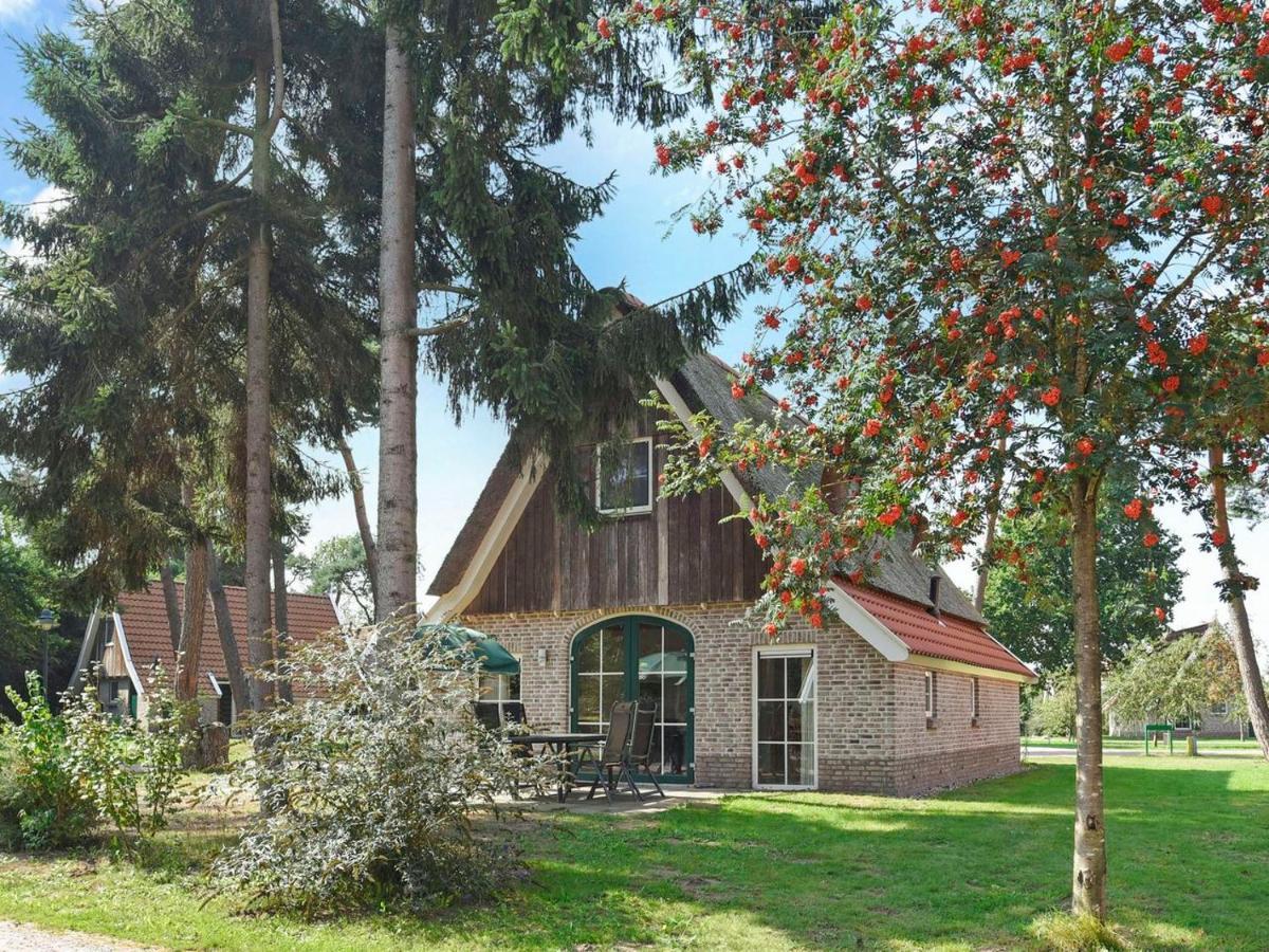 Landal Landgoed De Hellendoornse Berg Hotell Haarle Exteriör bild